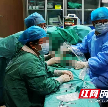 91岁老人血透“生命线”堵了 1小时手术当天开通