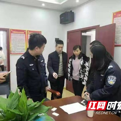 岳阳临湘市血控中心组织工作人员开展涉毒尿检