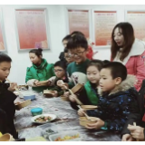 “有滋有味， 味来精彩”东湖社区青少年厨艺技能大比拼