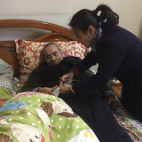 工行温度|工行岳阳巴东支行为高龄老人提供上门服务