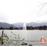 双牌：花千谷“喊泉”引得游客争相体验