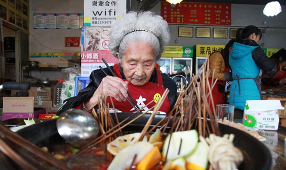 老年人冬季饮食切不可“贪热”易提升患口腔、食管癌风险