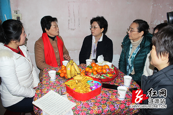 省委宣传部领导到荷塘镇慰问道德模范黄国雄亲属_涟源要闻_涟源市站