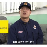 他的背包里是最骄傲的年货！