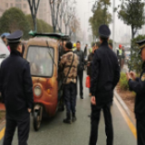 用“大手掌”抓牢“小问题” 筑牢“铁肩膀”