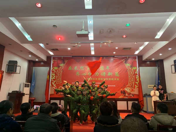 文艺表演一(1).jpg