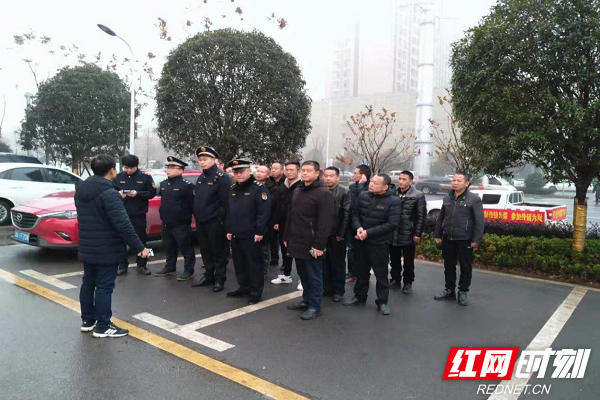 集合现场.jpg 集合现场.jpg