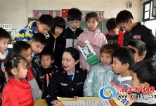 嘉禾县开展“110宣传日”法治宣传进校园活动