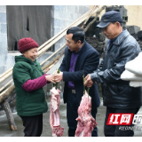 “我们过年有肉吃！”凤凰县3000余群众喜提猪肉过大年