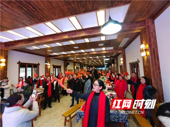 微信图片_20020102052627_副本.jpg