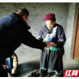 入户慰问送温暖 吉首交警开展精准扶贫工作纪实