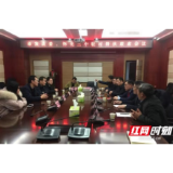 “心系群众办实事  情撒乡村铸党魂 ” 怀化市发改委驻沅陵县团枣村扶贫工作队受到群众好评