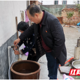 株洲市派驻攸县菜花坪镇联龙村工作队：精准帮扶暖人心  倾力整治出硕果