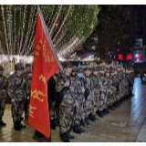 陆、海、空三军军医大学除夕夜出征武汉