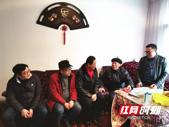 4.marked.jpg 4.marked.jpg