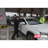 市城管执法局全力投入疫情防控工作