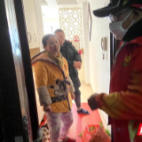 把居民当亲人 以贴心服务和人文关怀温暖群众