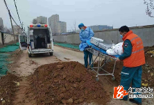 乡村“硬核”封路难通行 医务人员倡议：请为急救车留出一条生命通道