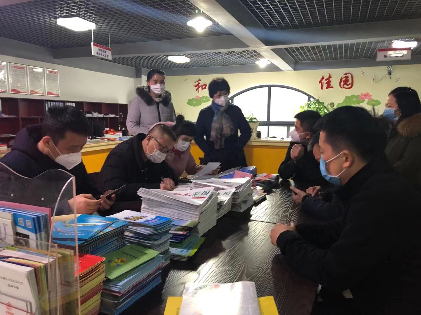 长沙市纪委督查组督查观沙岭街道新型冠状病毒肺炎防控工作.jpg 长沙市纪委督查组督查观沙岭街道新型冠状病毒肺炎防控工作.jpg