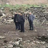 城步白毛坪镇春节期间开展河长制巡河工作