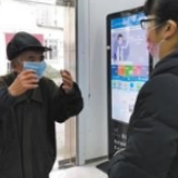 八旬拾荒老人捐款1万，振奋人心
