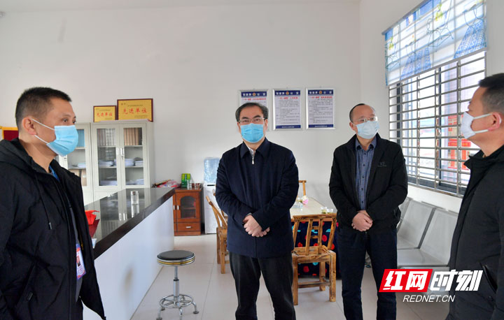 精准排查 严格管控 用党员干部辛苦指数换取人民群众安全指数——刘革安深入慈利县暗访督查疫情防控工作  