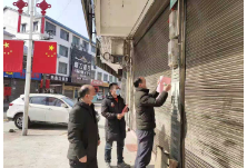 用初心照亮鲜红党旗