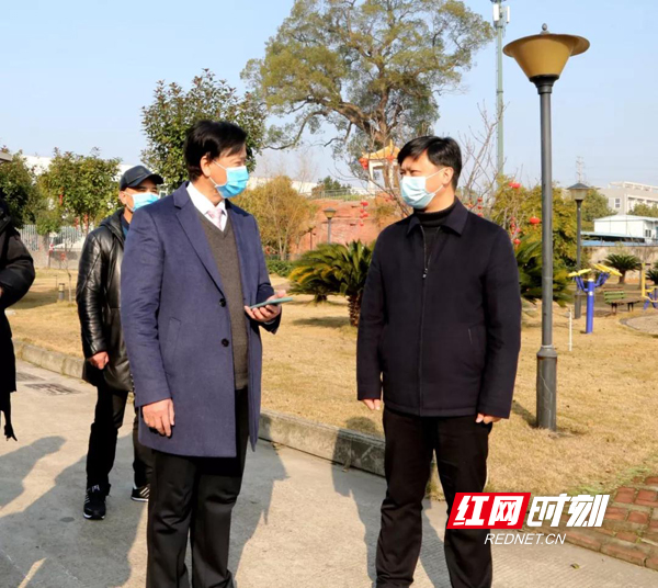 1月30上午,衡阳高新区党工委书记,白沙洲工业园区主任刘兴中率队深入
