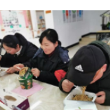 “早餐是红烧牛肉中餐是香菇炖鸡” 战“疫”一线背后的年味感