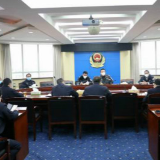 邵阳交警:疫情当前再冲锋 春运安保再发力