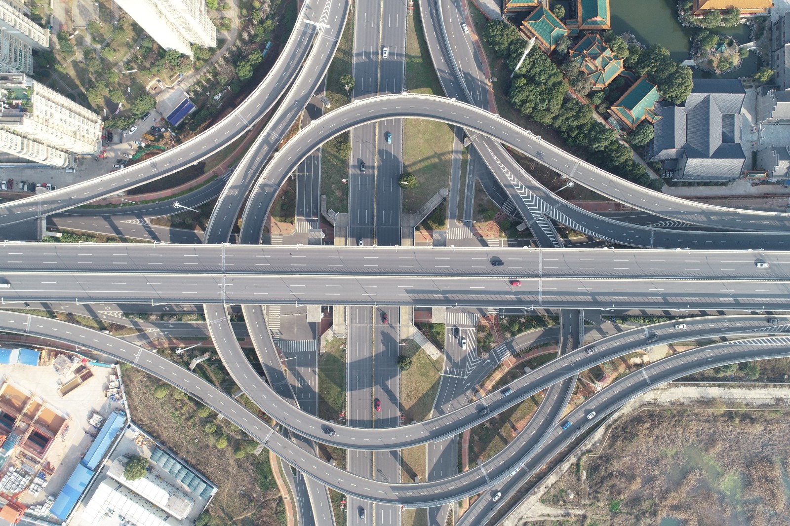 1月31日下午2点30分，三一大道万家丽快速路交汇处。长沙晚报全媒体记者 余劭劼 摄