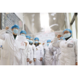 白衣战士显身手 一腔赤诚护苍生