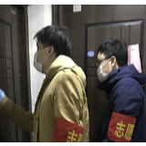 这群“快递员”不送快递送爱心