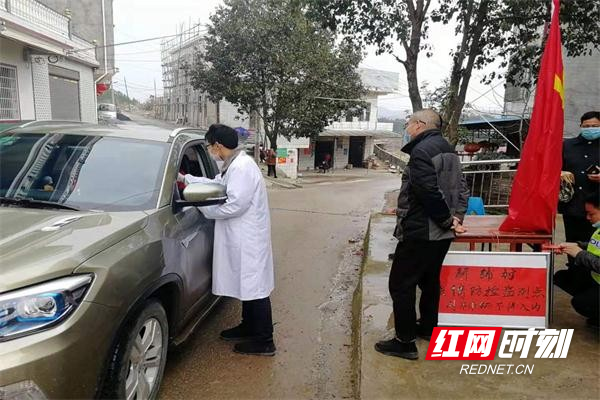 积极防控疫情 武冈农业人一直在行动2_副本.jpg