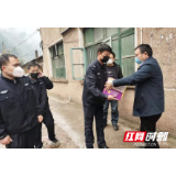 邓晓东到古丈县岩头寨调研疫情防控工作