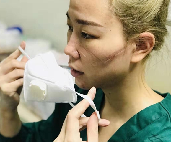 汨罗90后妹子驰援武汉抗疫的第9天 每天4小时在重症区给病人打针