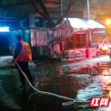 江华：市场消毒组日夜征战 抗疫措施得力保平安