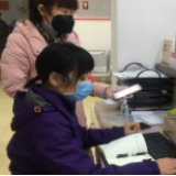 “抗疫”路上的党员“夫妻档”