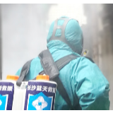 以爱之名 向春天出发① | 总有一个负重前行的背影值得铭记