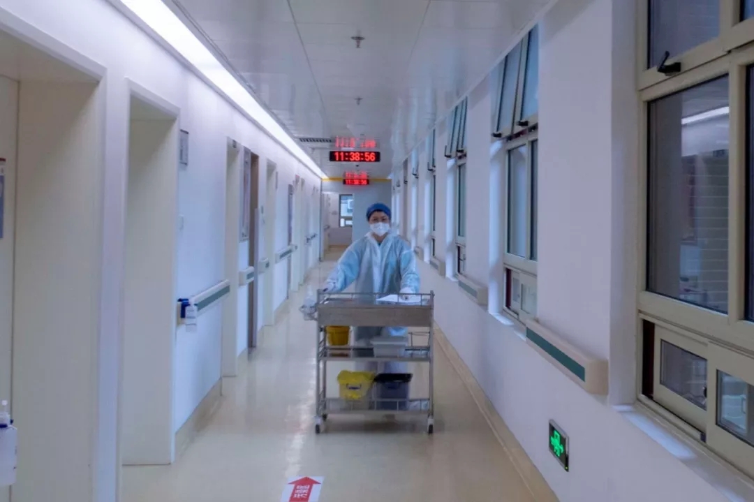 上下一心，全力打赢这场抗疫攻坚战｜©️肖毅