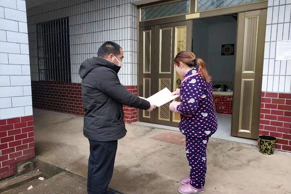 李小林下户宣传.jpg