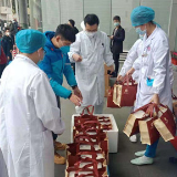 助力战“疫” 友友·南景饭店为长沙医护人员捐赠爱心便当