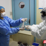 郴州市第一人民医院发热门诊隔离区： 他们不仅治病，还“疗心”