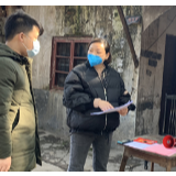 居民筑起小区疫情防控墙 开放式小区秒变封闭式管理