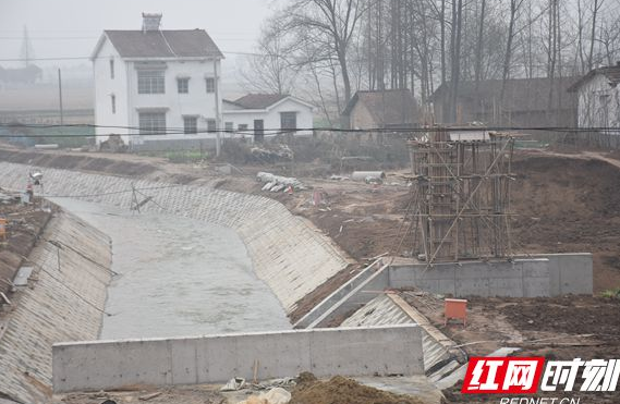 岳阳水利局：疫情防控与工程复工两手抓两不误