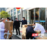 坚持干群一条心，下好战“疫”一盘棋