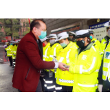 资兴交警前线抗“疫” 热心市民后方支援