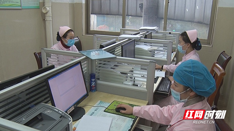 桂阳县全体医护人员取消春节休假，奋战一线，全力为人民群众健康保驾护航.jpg