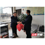 保靖农商银行：客户援送1000只口罩 缓解燃眉之急