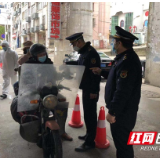 株洲荷塘城管：无畏无惧，把守“疫情”大门